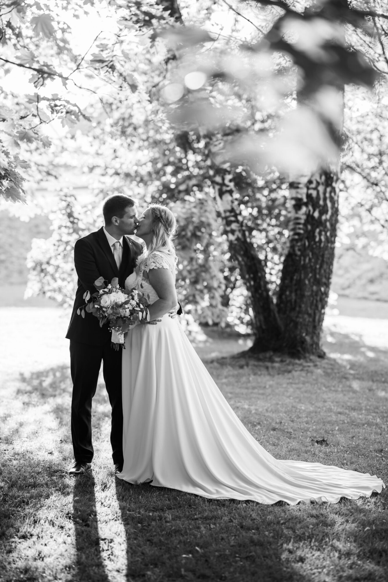 First-Look eines Brautpaares, welches in der Steiermark heiratet